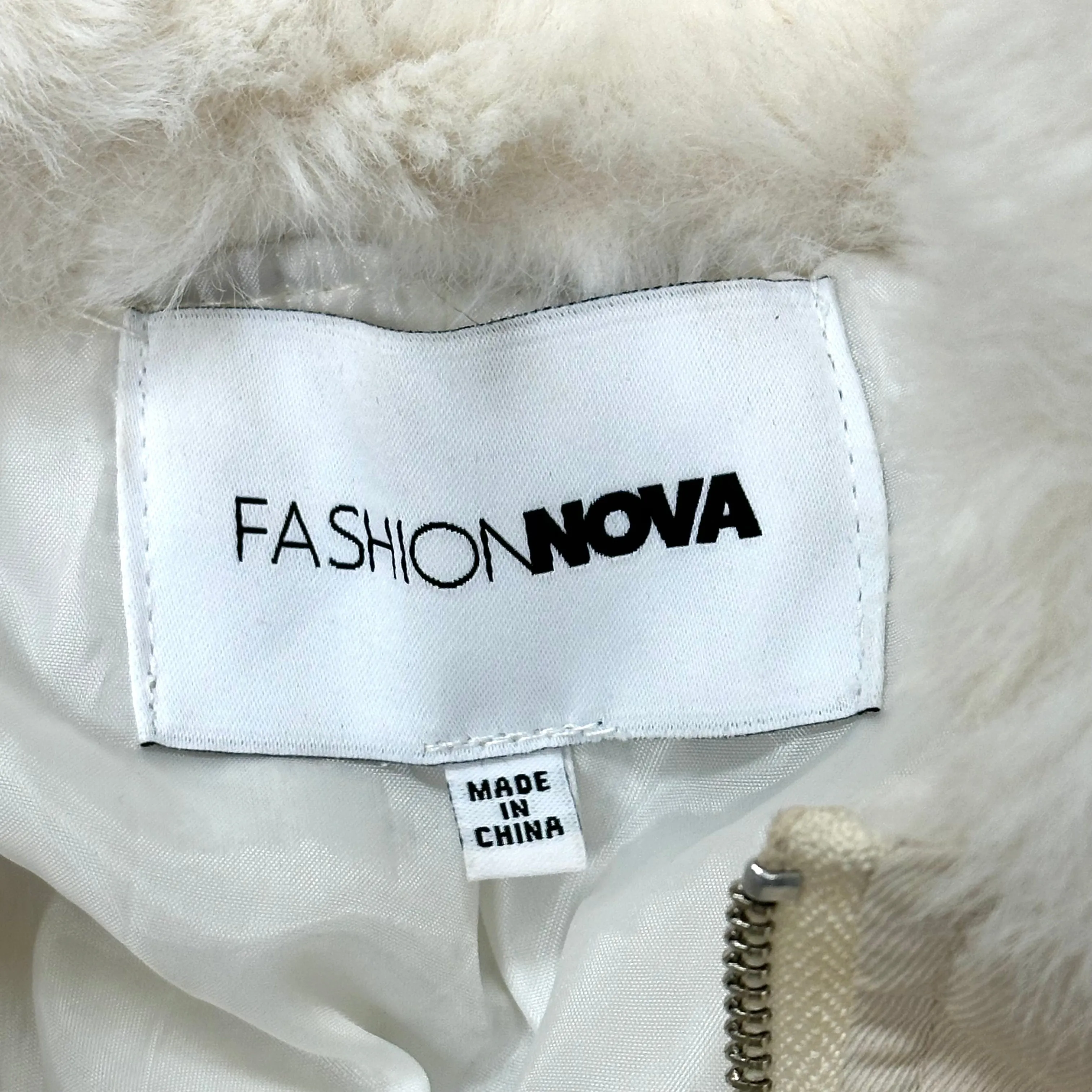 Coat Puffer & Quilted By Fashion Nova In Cream, Size: L