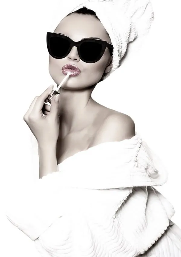 Lola Pink Fashion Art